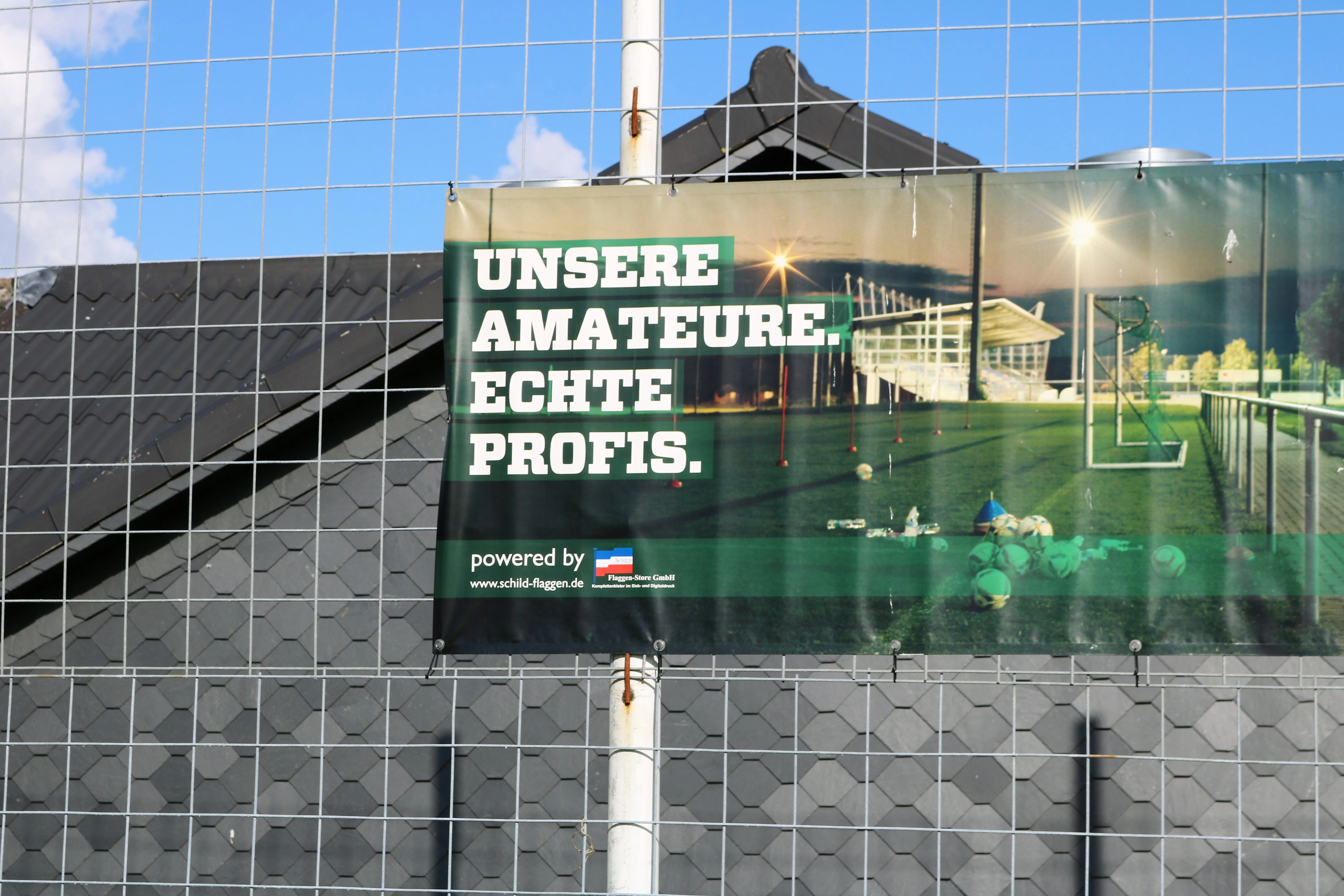 Schild Amateurwerbung Sportplatz Tappendorf