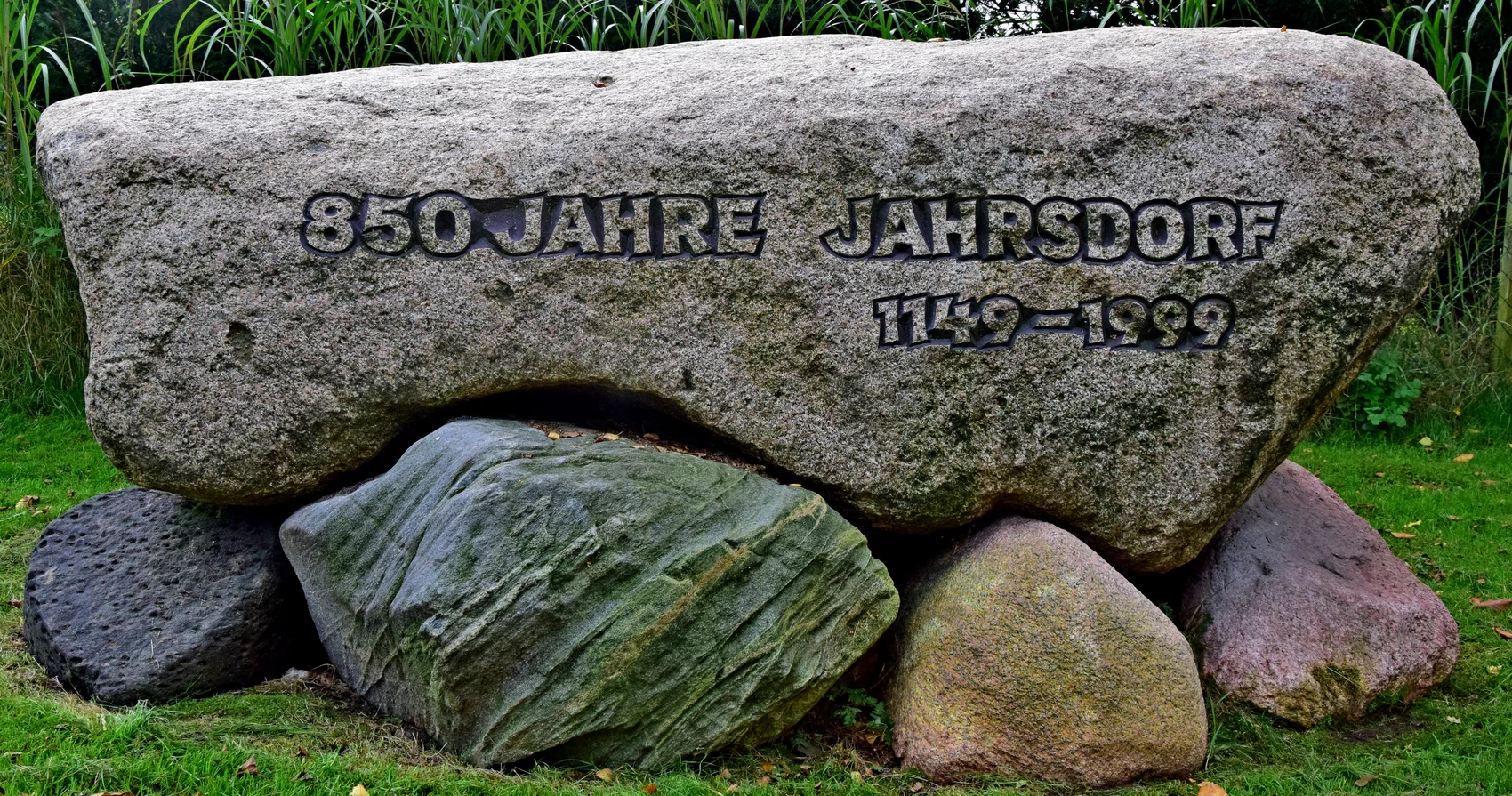 Gedenkstein in Jahrsdorf 